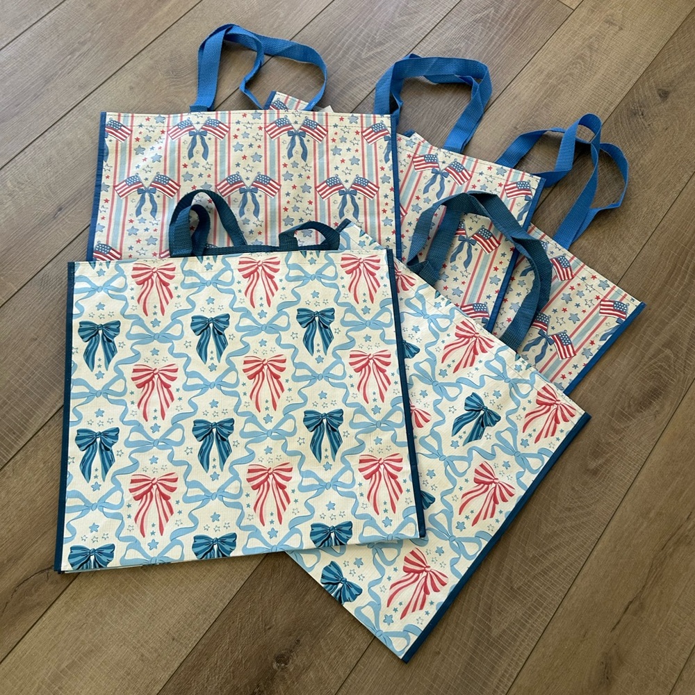 Homegoods TJMaxx Marshalls Patriotic American Flag Bow Shopper Tote Bag Set of 5